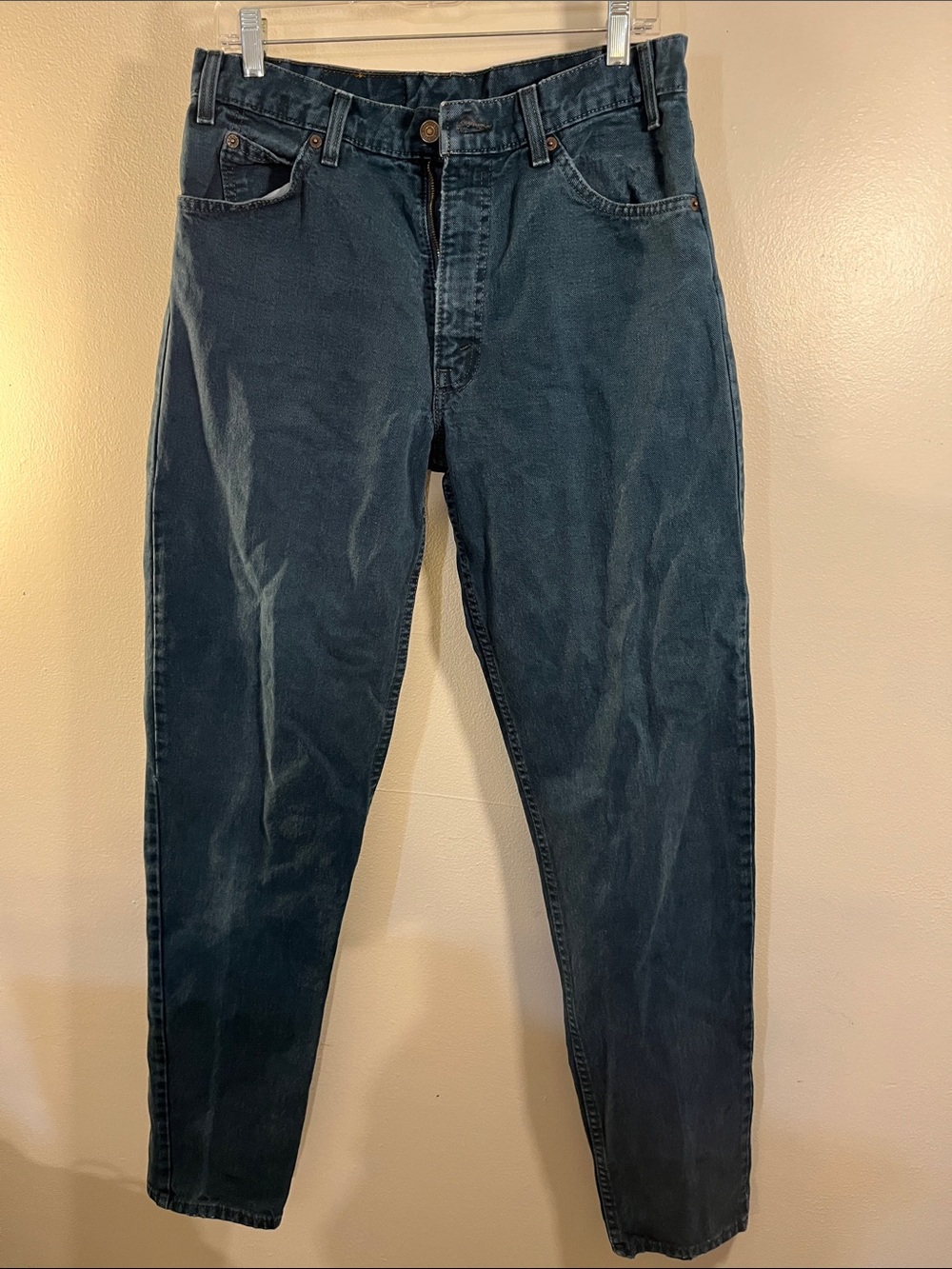 Levi's Men's Blue Straight Jeans with Leather Patch - Picture 2 of 6